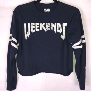 Mad Engine “Weekend” Graphic Cropped Long Sleeve T-shirt